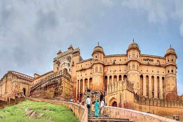 Amber Fort - best classic tour india 6 days