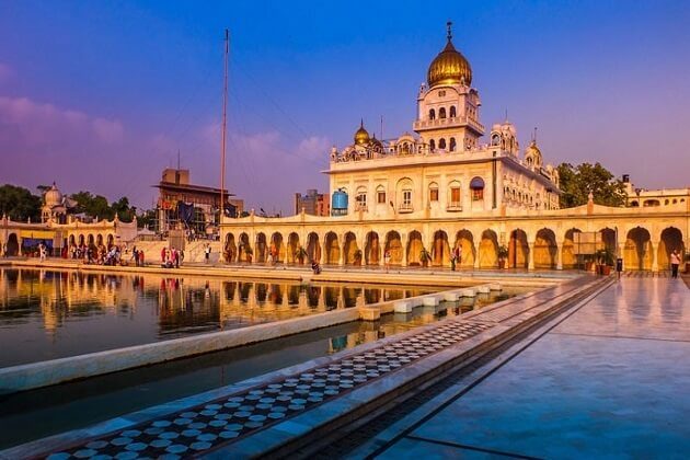 Bangla Sahib Gurudwara - south asia tour packages