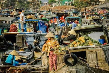 Cai Be floating market - indochina itinerary 3 weeks