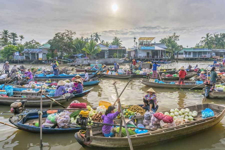 Cai Rang floating market in Vietnam Cambodia tour