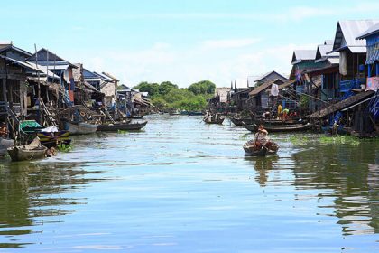 Choueng Kneas village - indochina tours 2 weeks