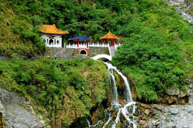 Eternal Spring Shrine in taiwan