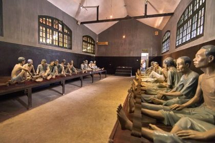 Hoa Lo Prison