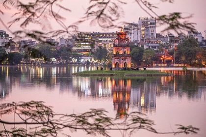 Hoan kiem lake - asia tours and travel