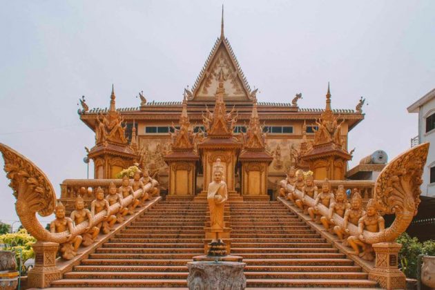 Phnom Penh temple cambodia