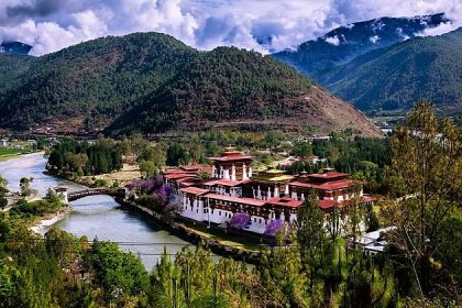Punakha Dzong - best 6 days bhutan classic tour