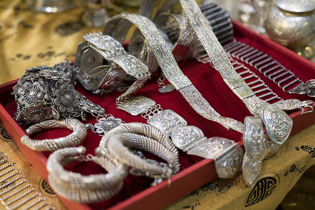 Silver and Gold - souvenirs from laos