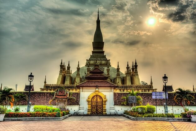 That Luang Stupa - 2 weeks thailand laos cambodia