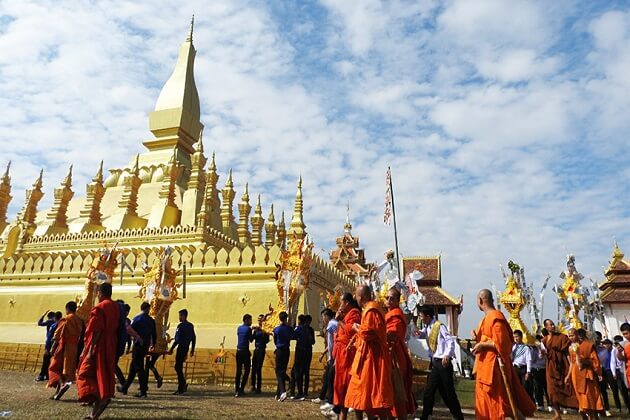 That Luang - classic tour in laos