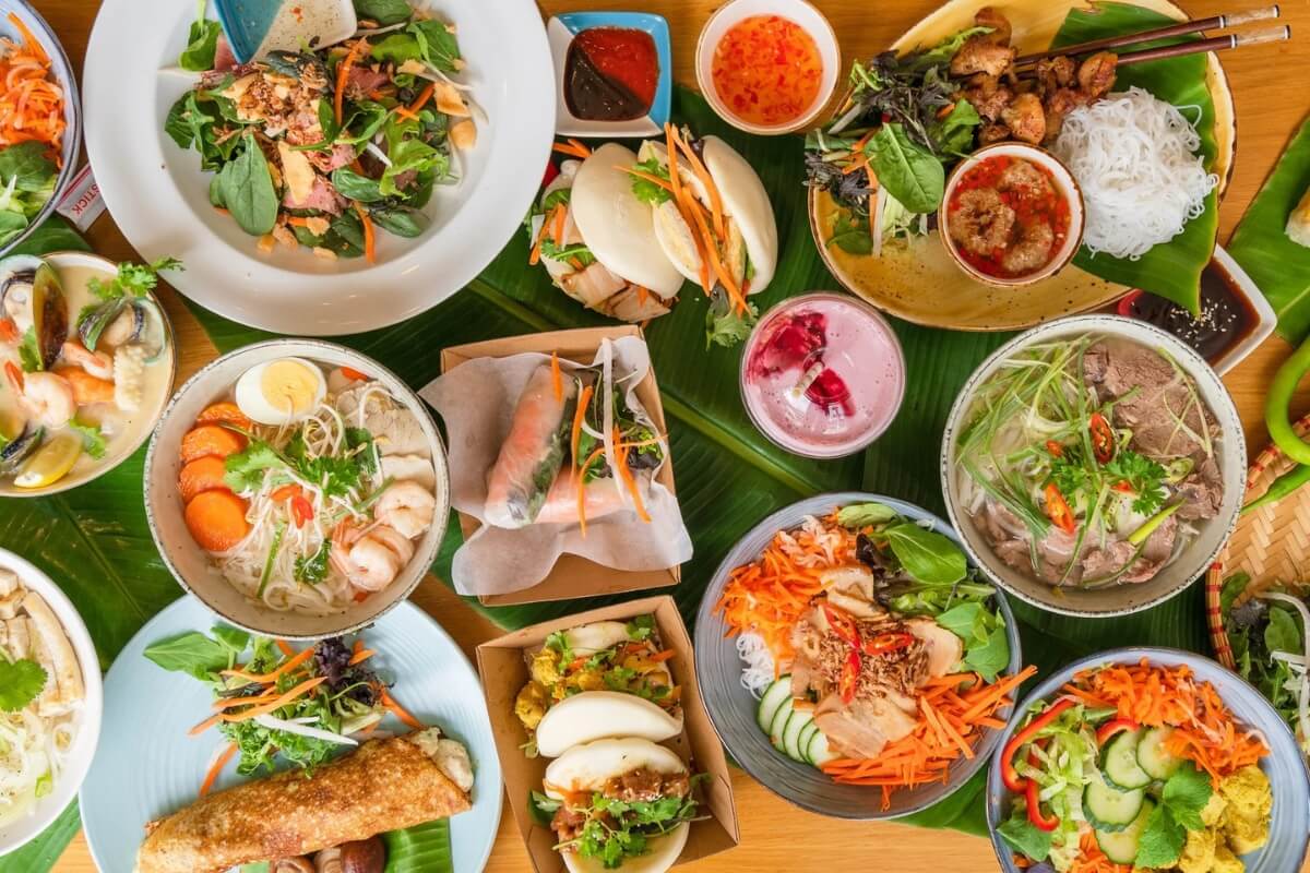 Top 10+ Best Traditional Vietnamese Food You Must Try in Vietnam