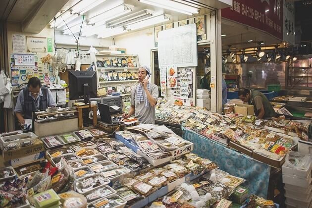 Tsukiji Fish Market - japan 2 week trip
