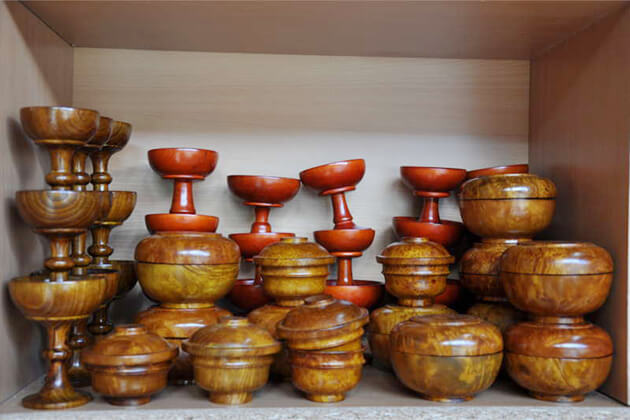 bhutan wooden bowls - souvenirs in bhutan