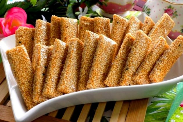 chewy sesame peanut candy