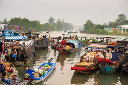 cruise on Cai Son and Nhon Thanh creeks