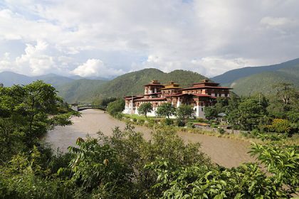 punakha dzong - bhutan nepal tibet tours