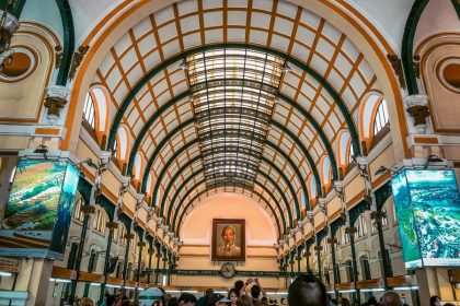 saigon central post office