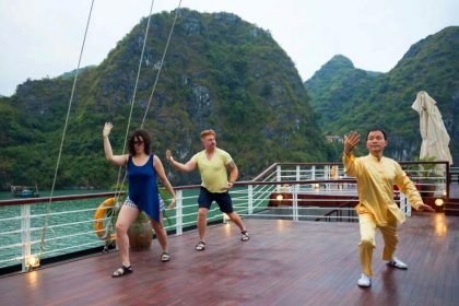 tai chi lesson at halong bay