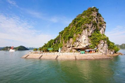 titop island at halong bay