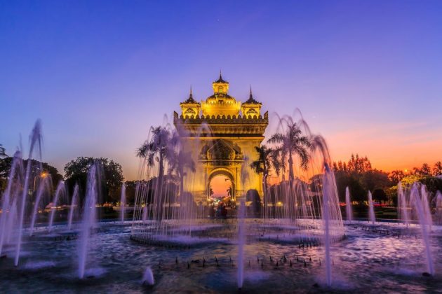 vientiane at night