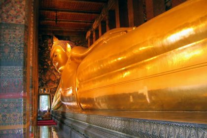 wat pho in bangkok thailand